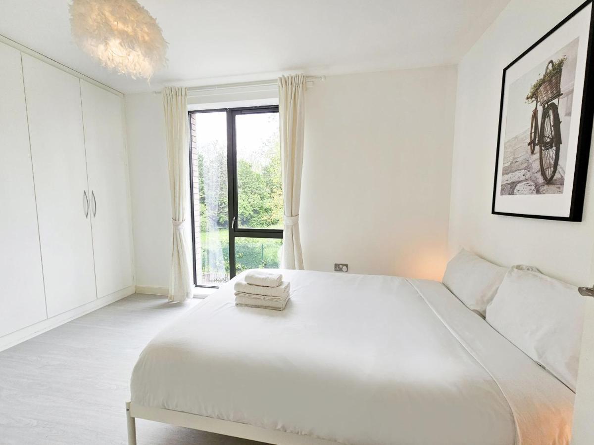 Centrally Located Spacious Flat Near Canary Wharf London Exterior foto