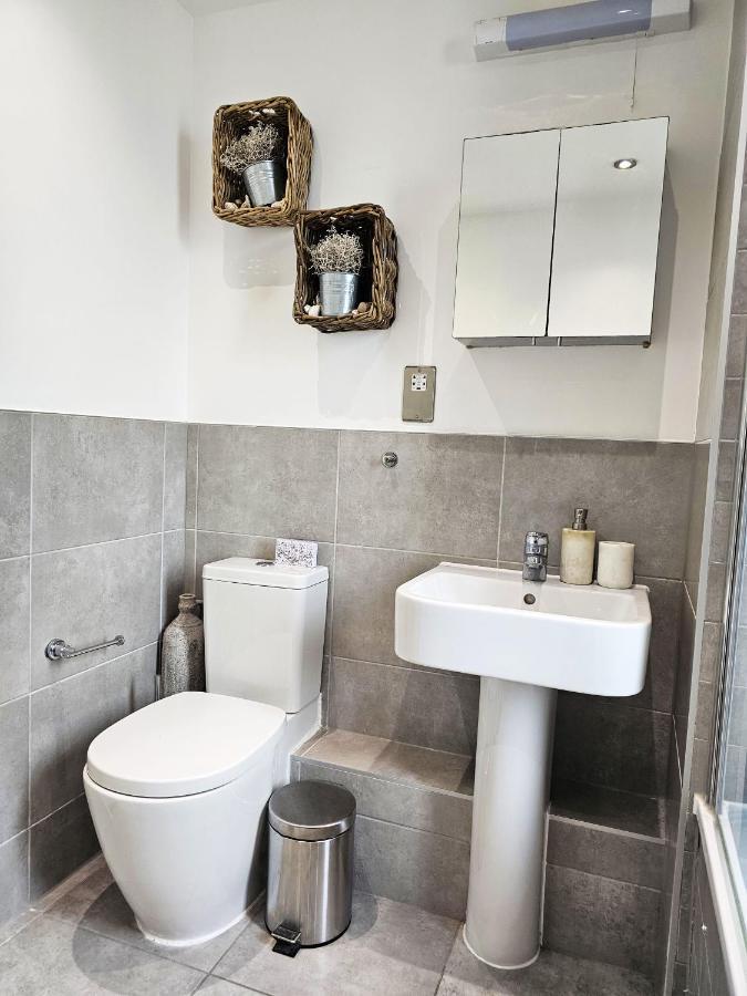 Centrally Located Spacious Flat Near Canary Wharf London Exterior foto