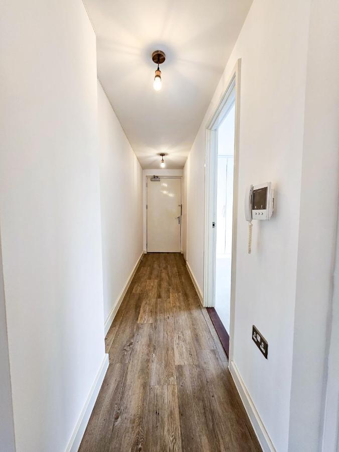 Centrally Located Spacious Flat Near Canary Wharf London Exterior foto