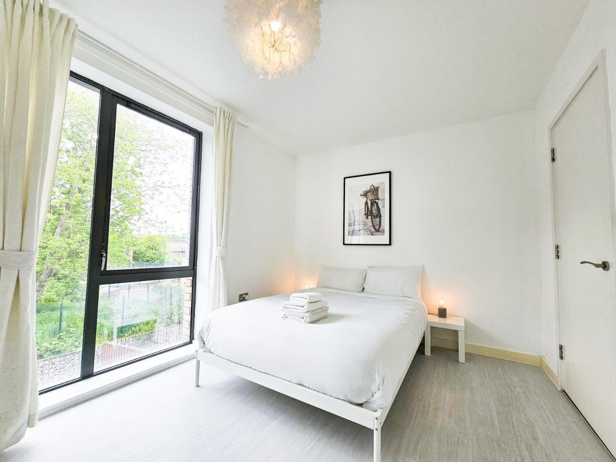 Centrally Located Spacious Flat Near Canary Wharf London Exterior foto